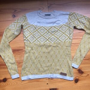 Sherpa sweater